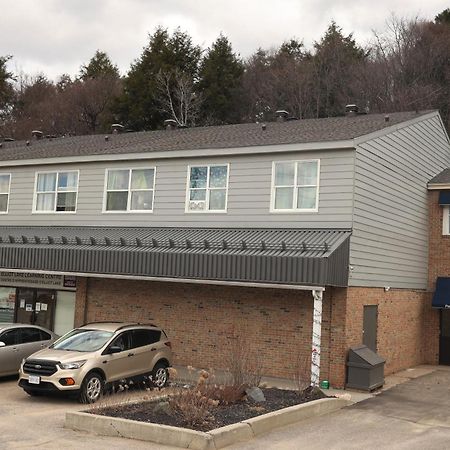 Apartamento Paris Plaza Elliot Lake Exterior foto