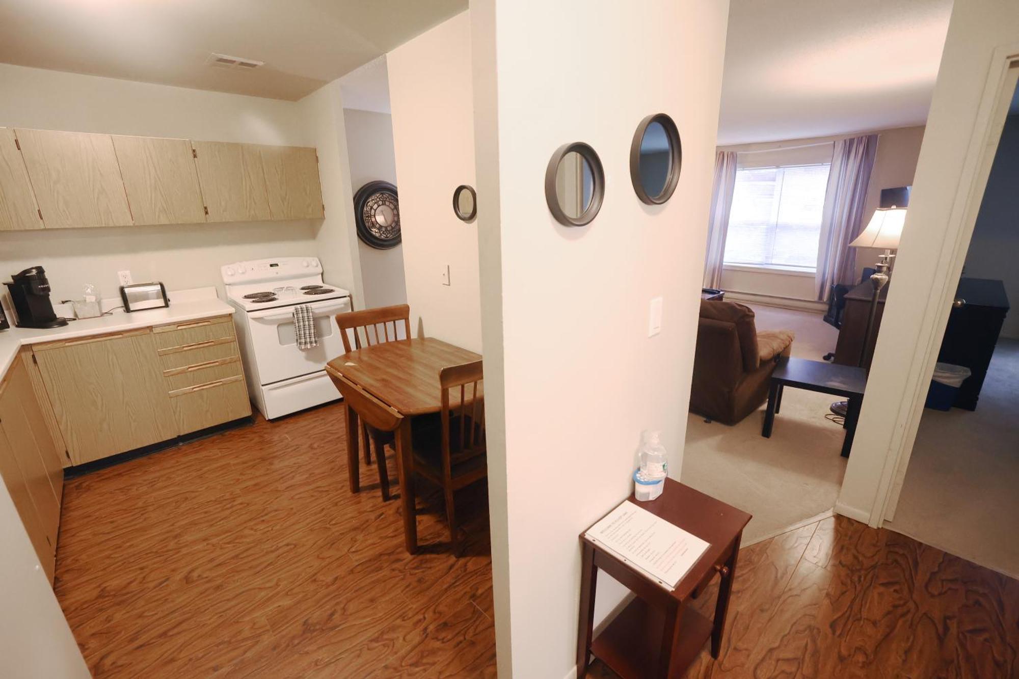 Apartamento Paris Plaza Elliot Lake Exterior foto
