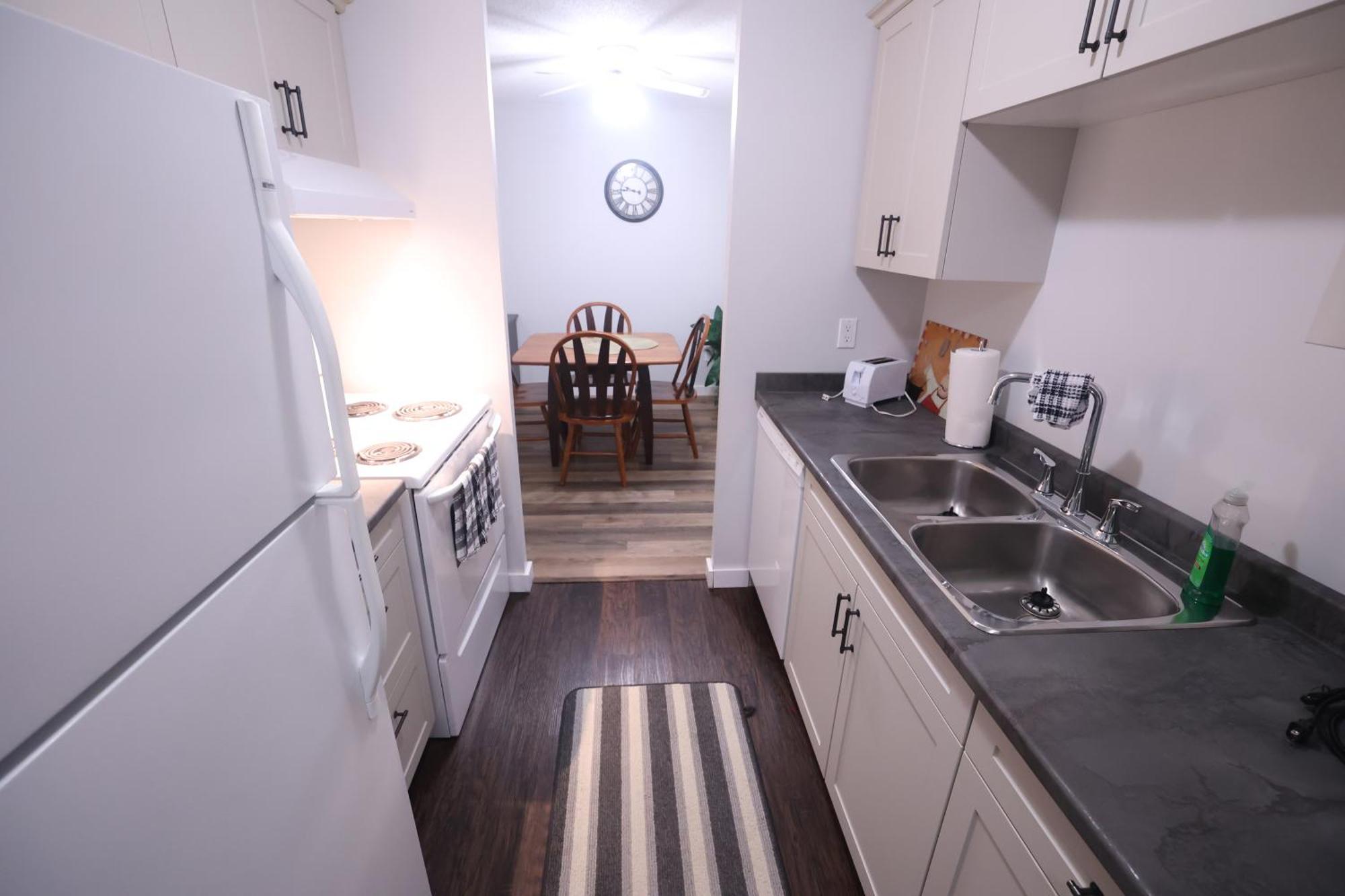 Apartamento Paris Plaza Elliot Lake Exterior foto